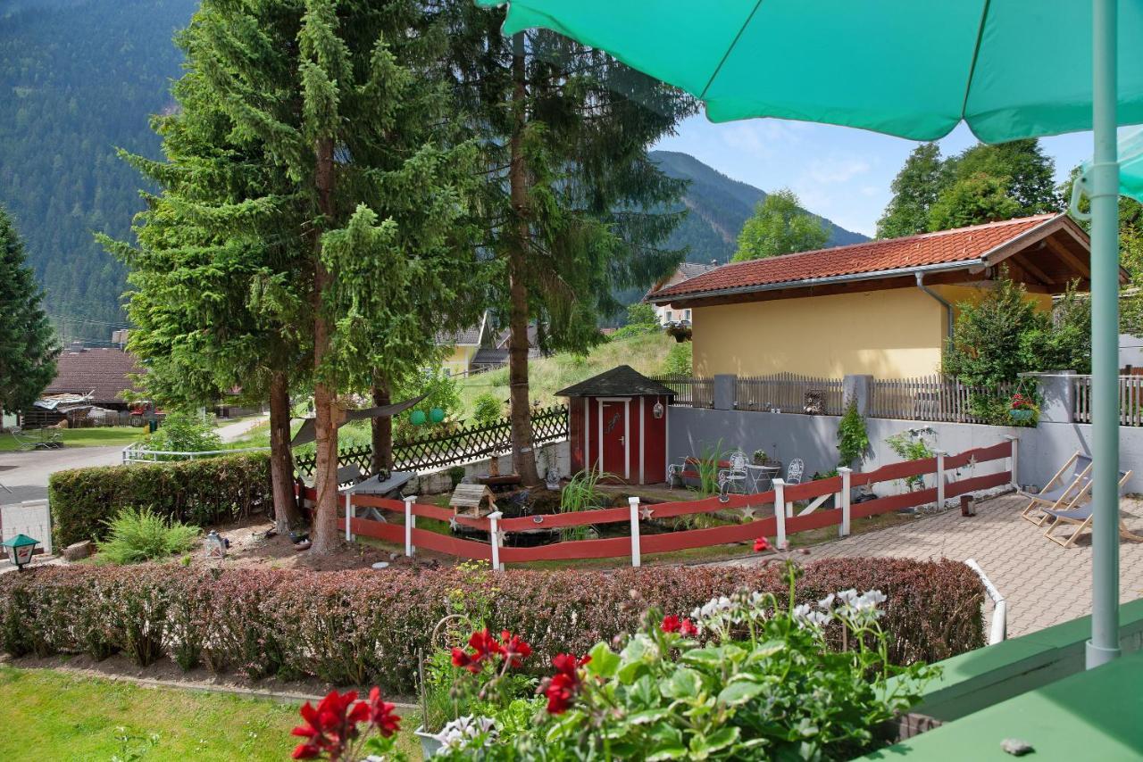 Flying Hirsch Aparthotel Stall Bagian luar foto
